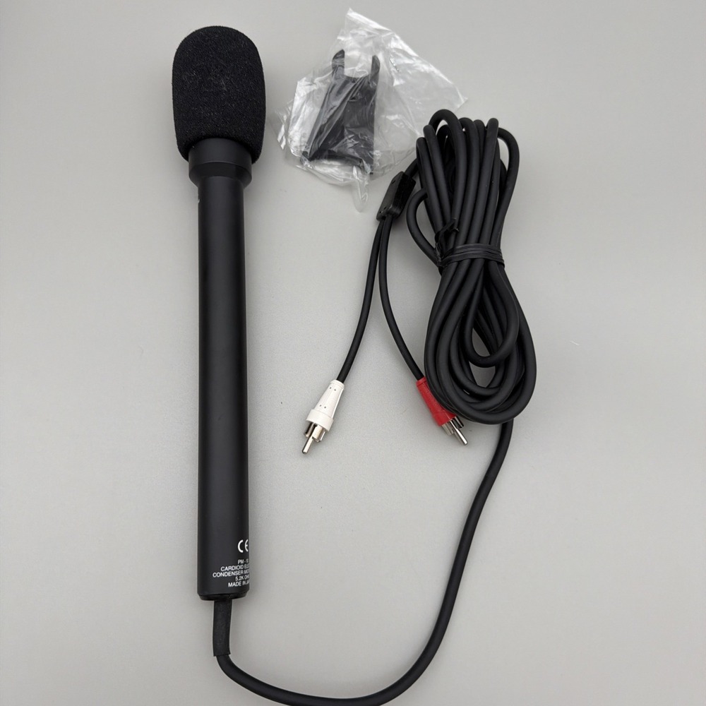 Vintage BOSE PM-1 Acoustic wave power blsck microphone with stand.